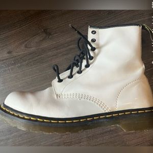 White Patent Leather Doc Martens Combat Moto Boots Women’s Size 10